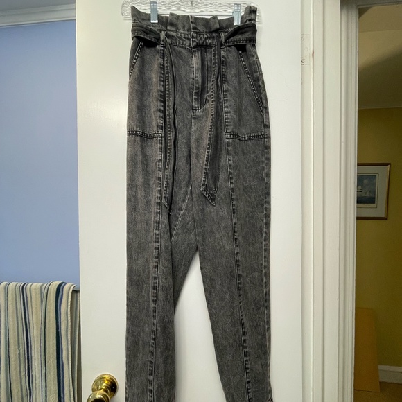 BB Dakota (Steve Madden) "Wash & Learn" Paperbag Waist Dark Grey Jeans Size 4 - Picture 8 of 9
